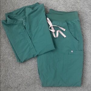 Figs Fion Lite Collection Scrub Set